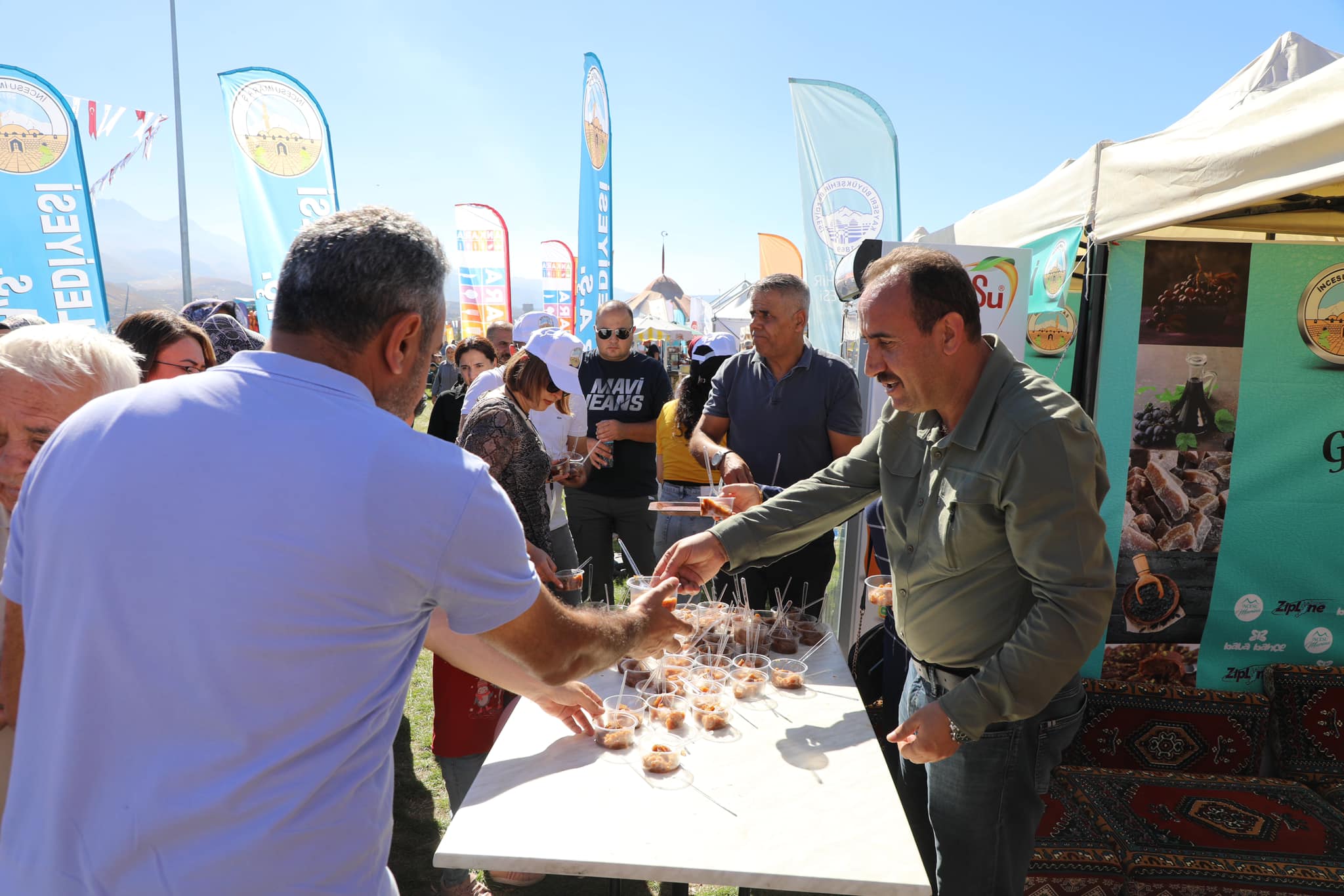 Standımıza ziyarete gelen vatandaşlarımıza İncesu’muzun meşhur Dolazını ikram ettik.