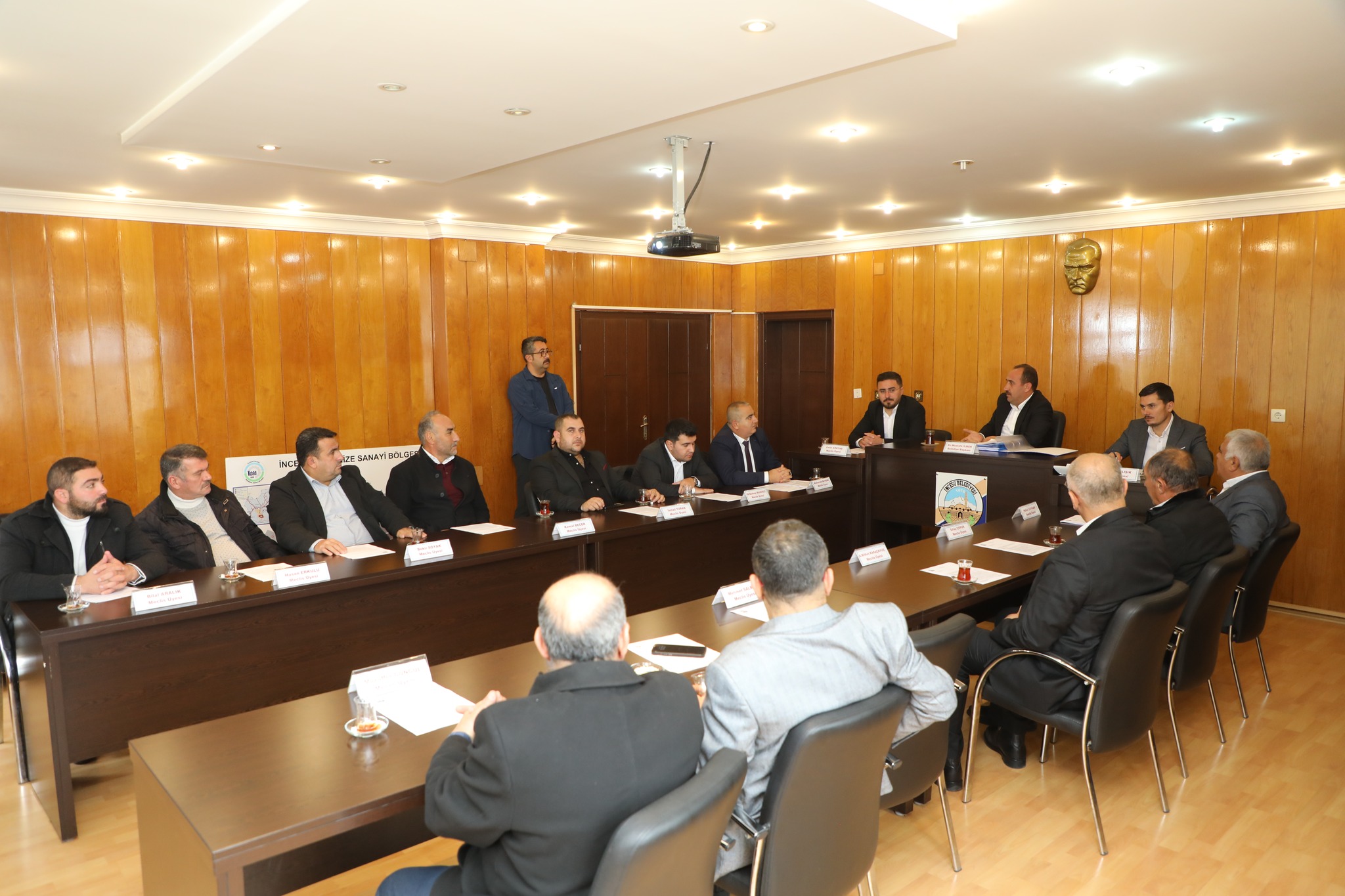 İncesu Belediyesi Aralık ayı Meclis toplantısı Belediye Başkanımız Av. Mustafa İLMEK Başkanlığında yapıldı.