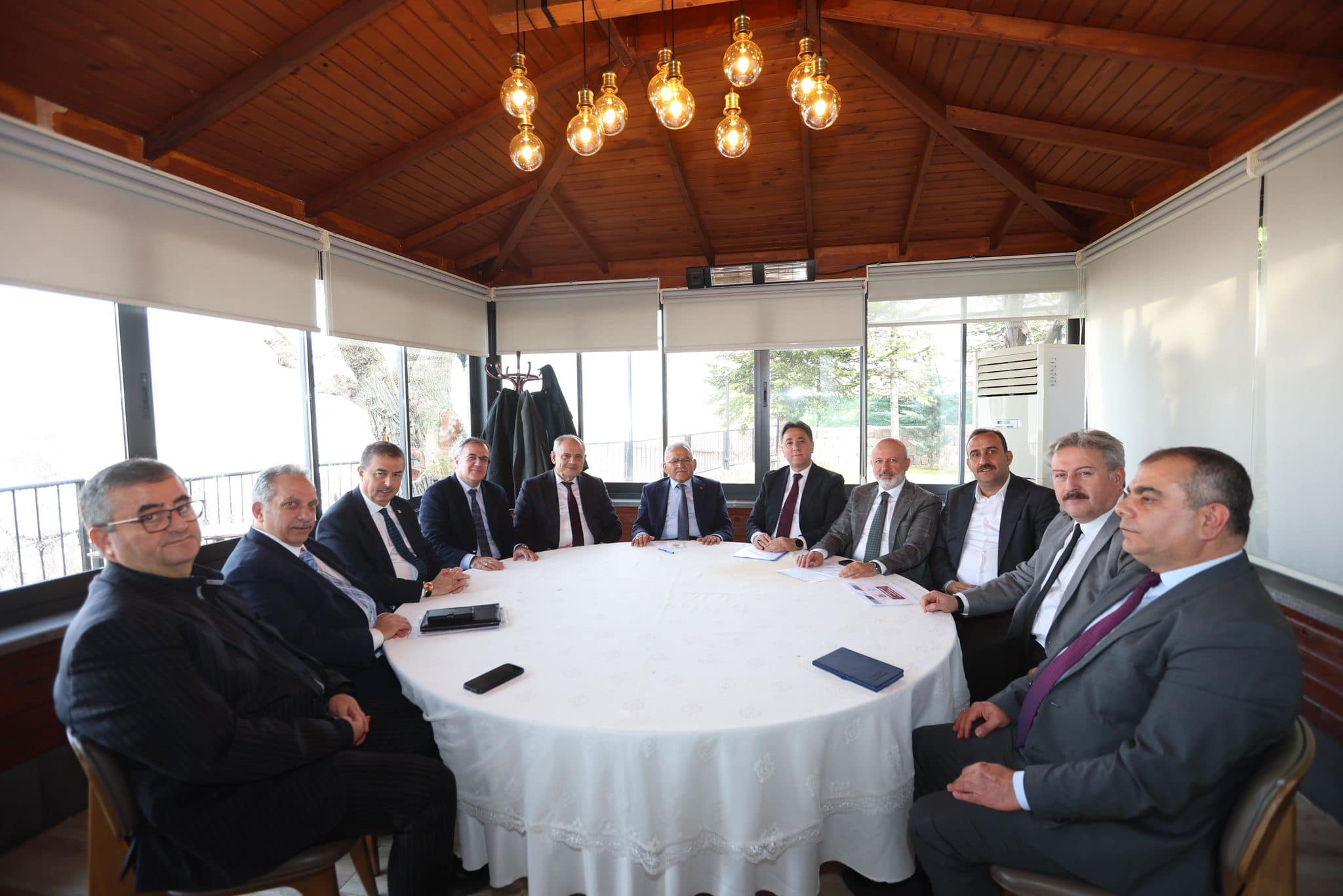 Kayseri’mize ve siz değerli hemşehrilerimize en iyi şekilde hizmet etmek için var gücümüzle çalışmaya devam ediyoruz.