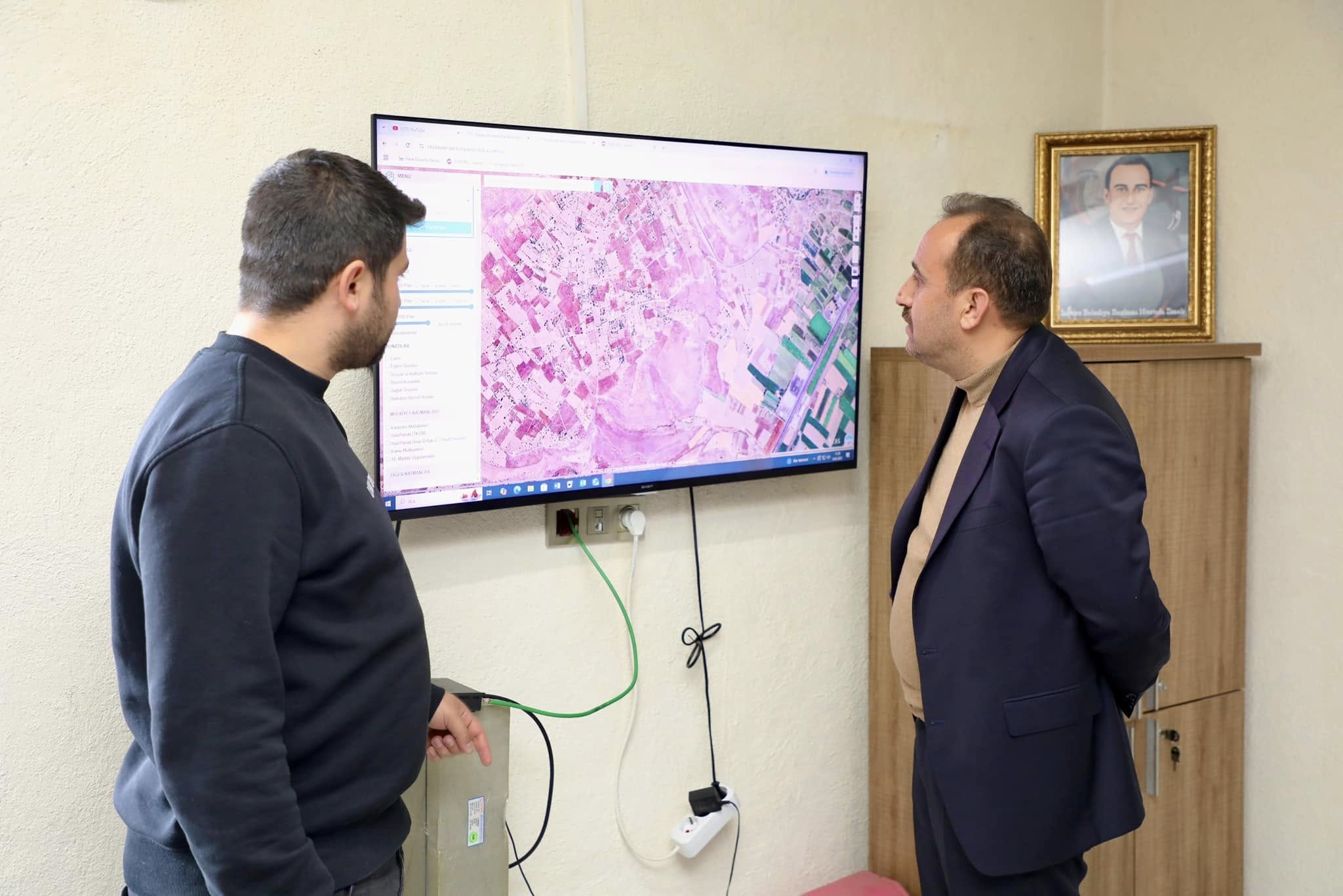 7/24 esası ile 11 araç 60 personel ile çalışmalarımız titizlikle sürüyor…