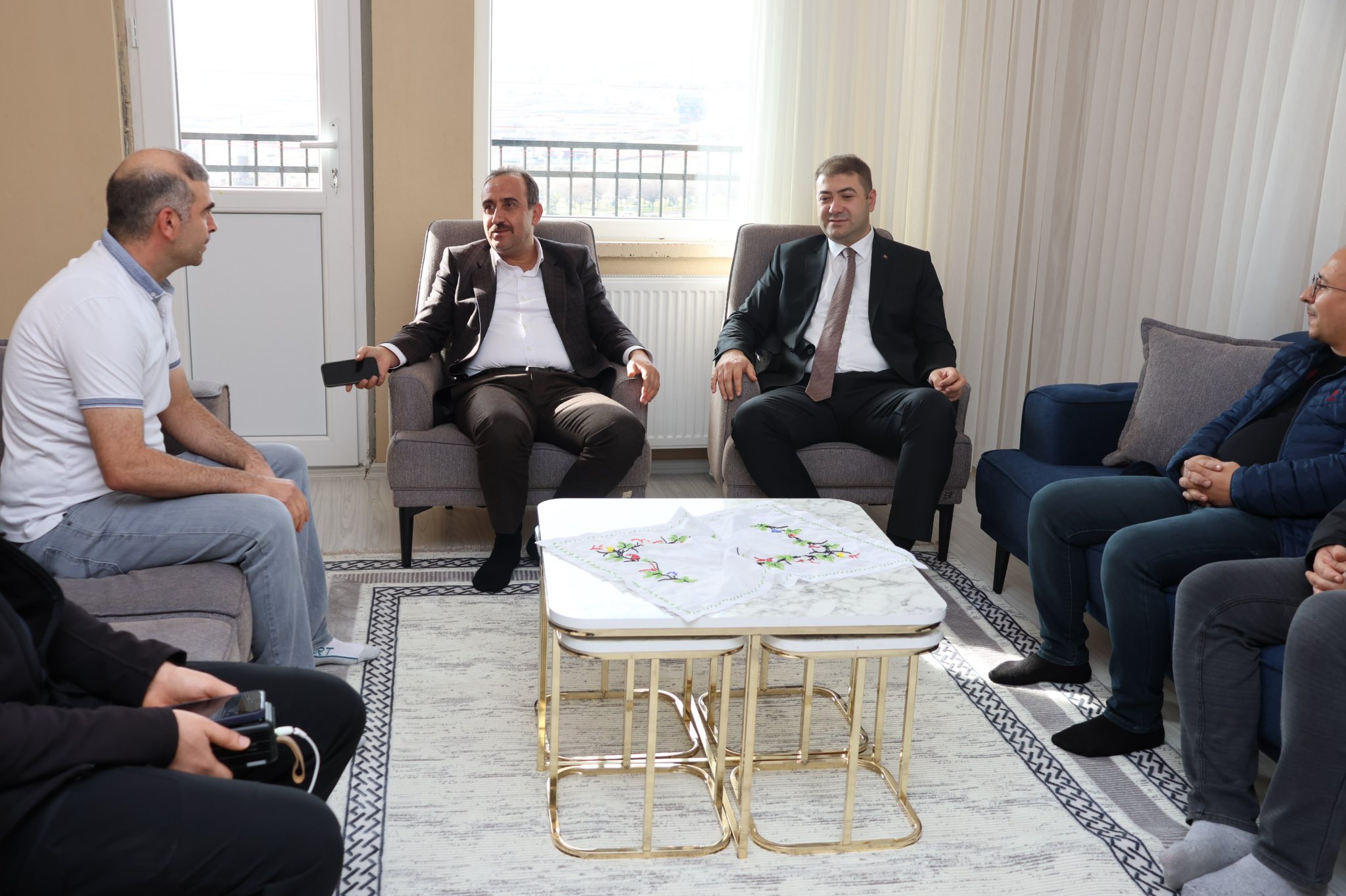 Ailemize yenilenen sıcak yuvalarında saadet ve mutluluklar dileriz.