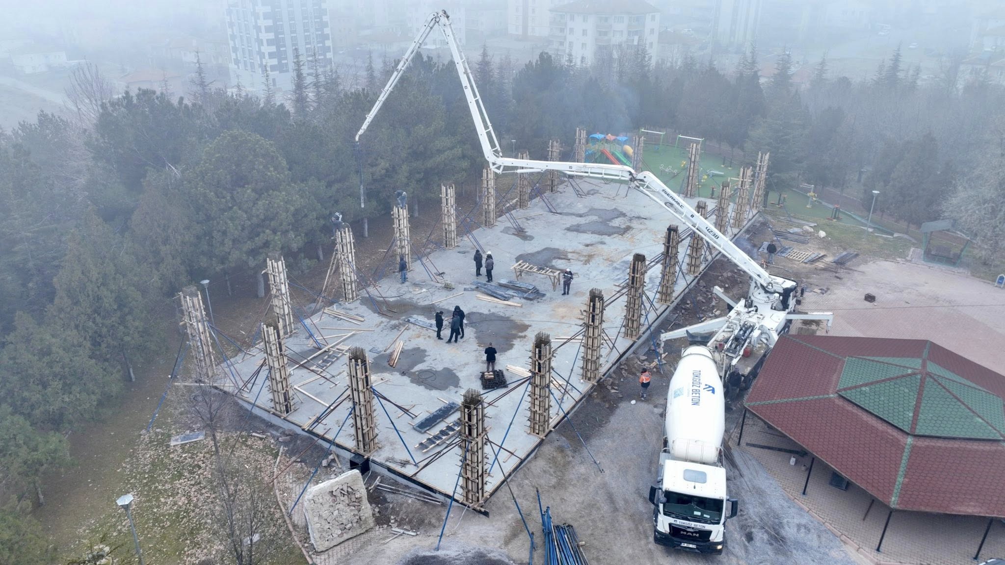 Planlanan takvime uygun ilerleyen çalışmalar, kısa sürede tamamlanarak bölgeye değer katacak.