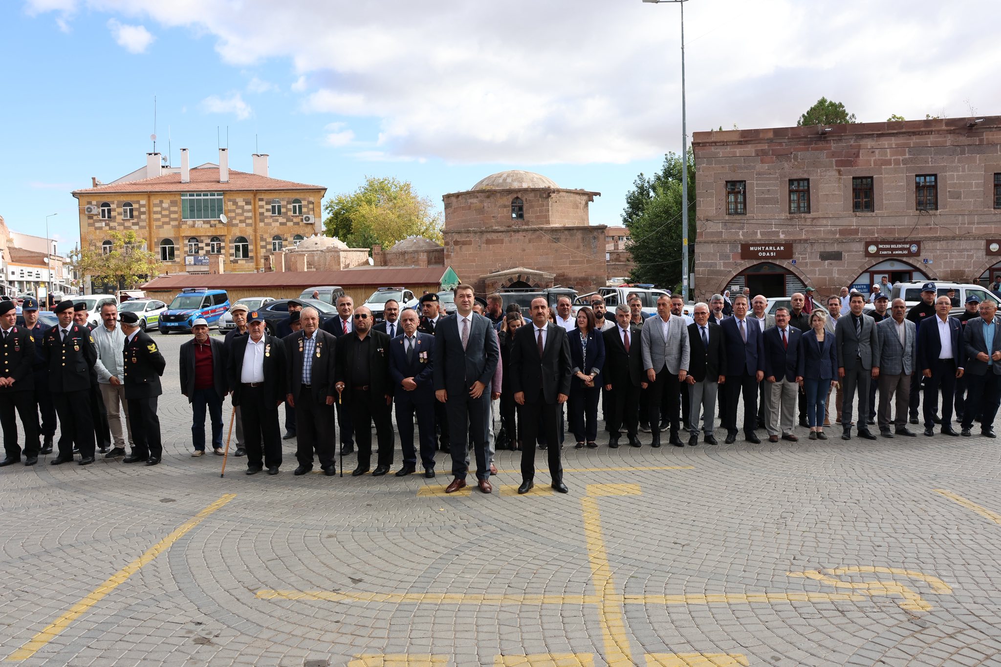 Şehitlerimize rahmet, hayattaki Gazilerimize hayırlı ömürler dileriz.