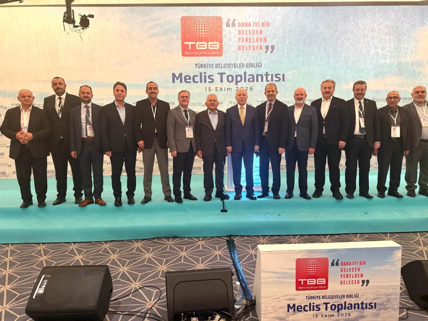İlçe Belediye Başkanlarımız ve Meclis üyelerimizin katılımıyla Ankara’da düzenlenen Türkiye Belediyeler Birliği seçimine katıldık.