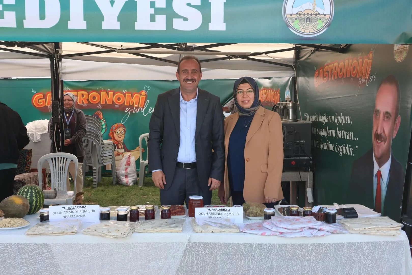 İncesu Belediye Başkanımız Av. Mustafa İLMEK eşi Sn. Sevim İLMEK Recep Tayyip Erdoğan Millet Bahçesinde düzenlenen Gastronomi Günleri etkinliğine katıldı.