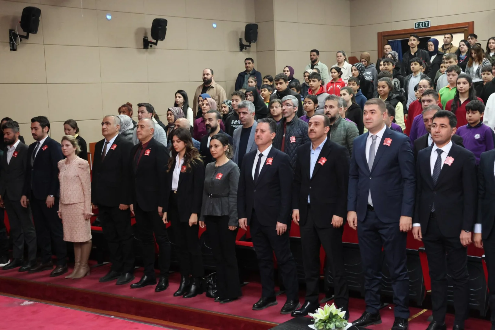 Programın hazırlanmasında emeği geçen öğrenmen ve öğrencilerimize teşekkür ederiz.