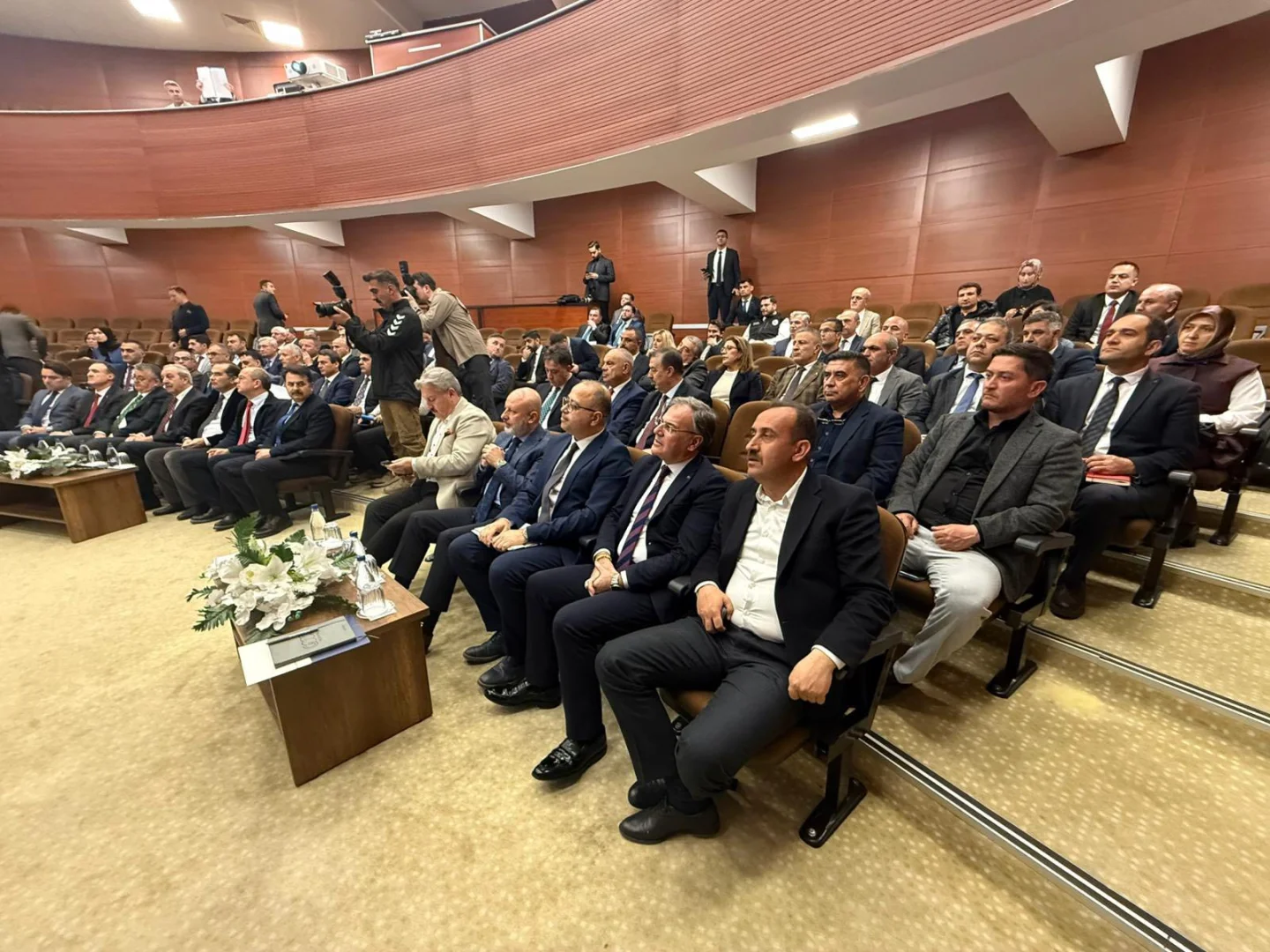 Alınan kararların hayırlara vesile olmasını temenni ederiz.