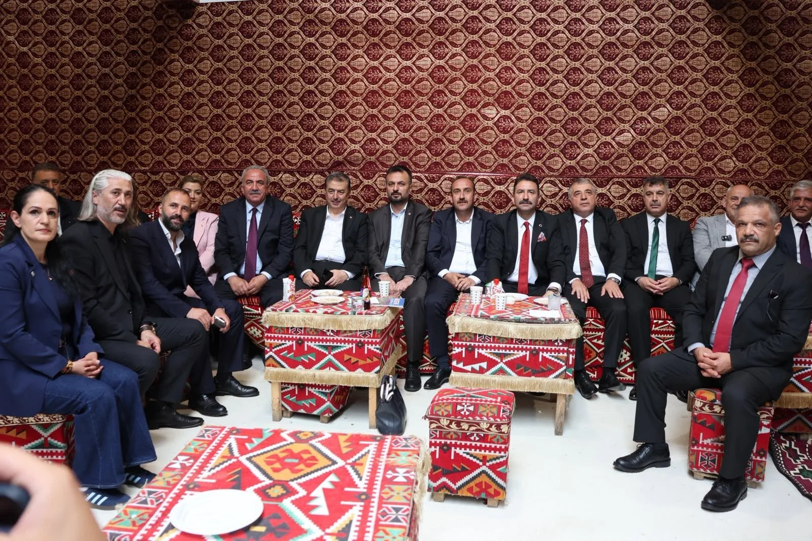 Bizleri İstanbul’da yalnız bırakmayan tüm hemşehrilerimize teşekkür ederiz.