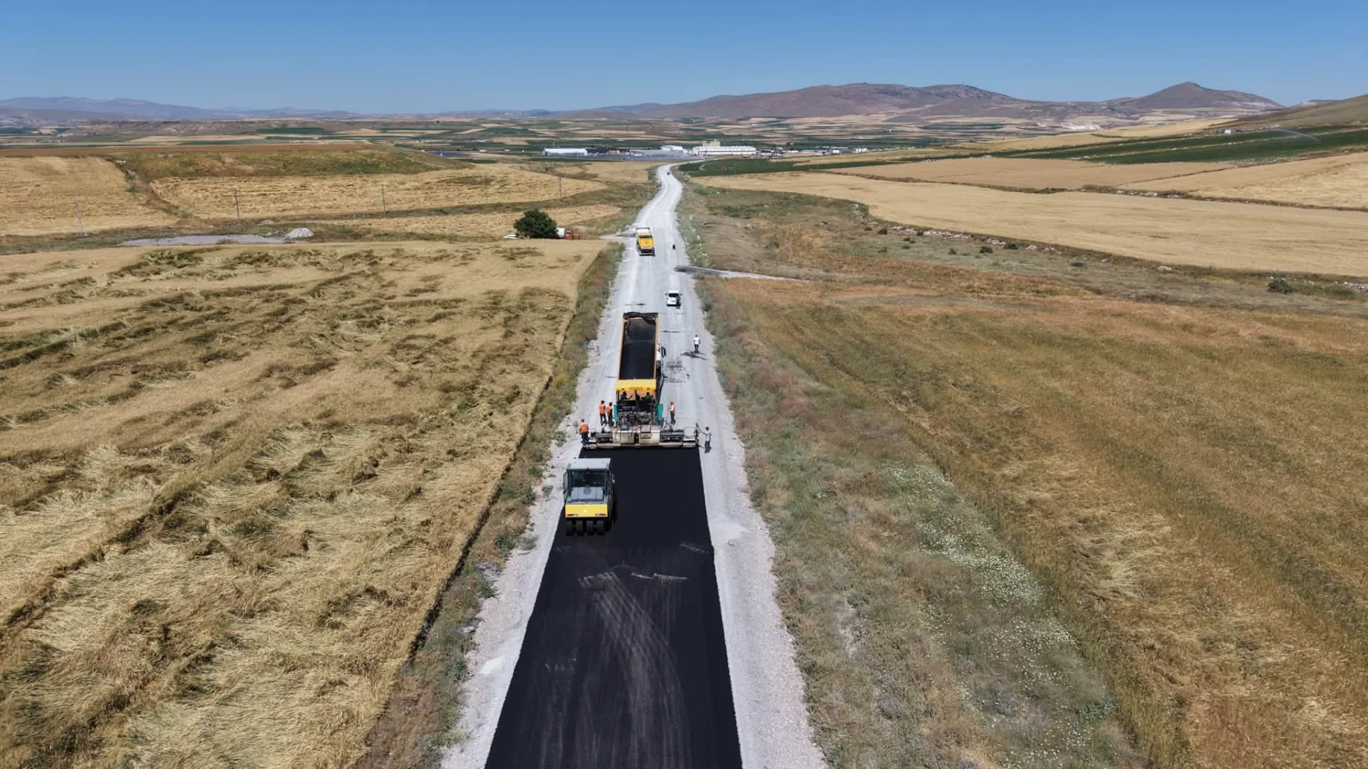 Tahirini Mahallesi Yeni Yollarına Kavuşuyor