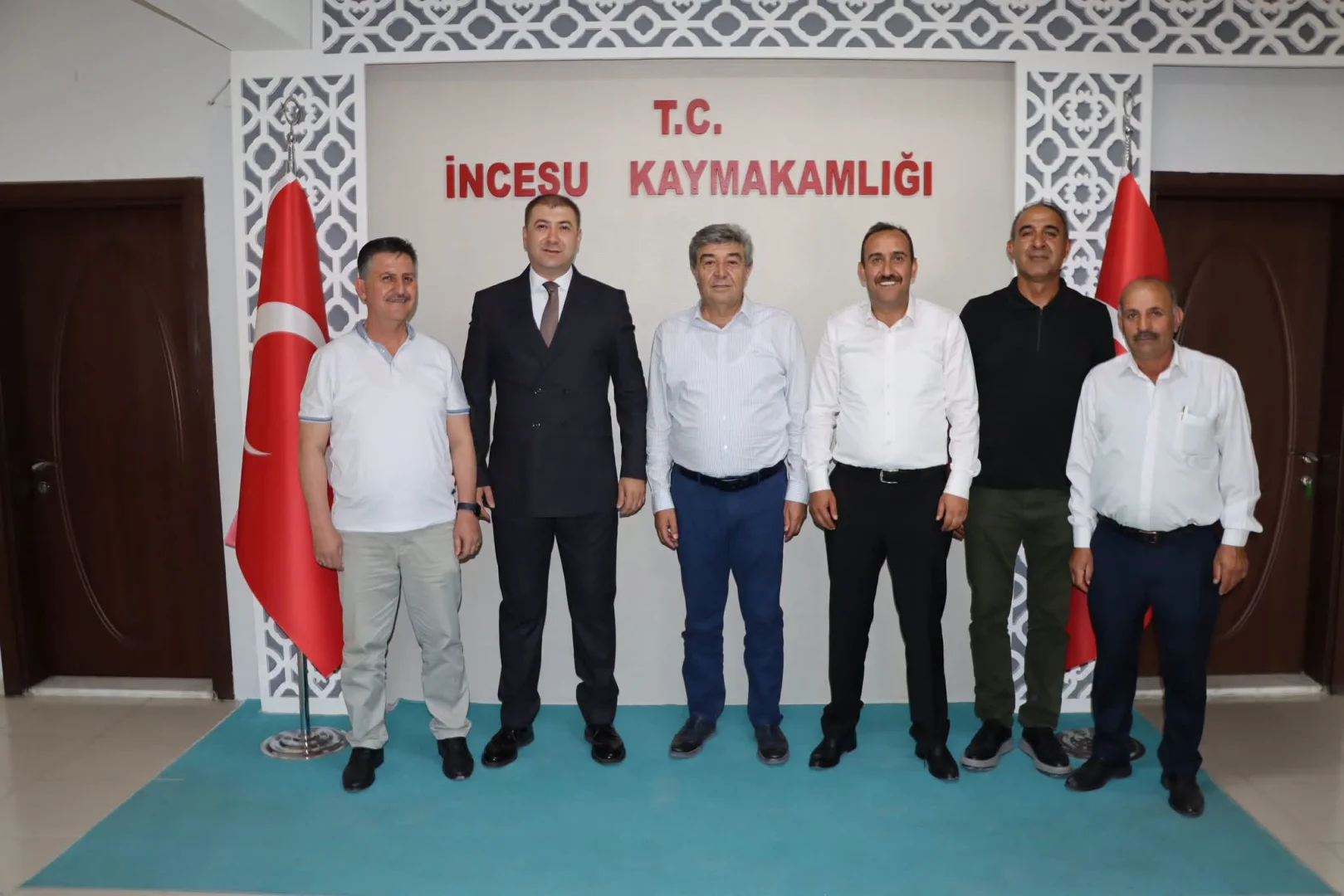 İlçe Kaymakamımız Sn. Ömer Said KARAKAŞ’ı makamında ziyaret etti.