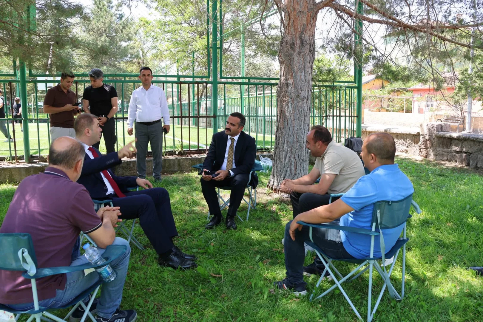 Vali Yardımcımız Sn. Ömer TEKEŞ, İlçe Kaymakamımız Sn. Ömer Said KARAKAŞ ile İlçemizde planlanan çalışmalarla ilgili teknik incelemede bulundu.