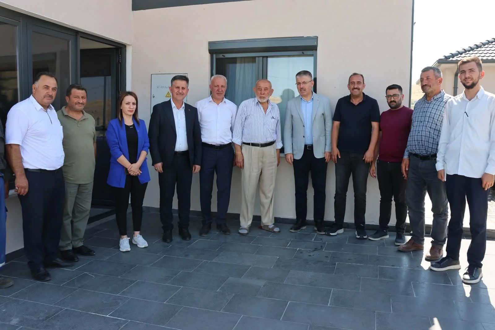Asfalt çalışmamızın sona erdiği yolda inceleme yaptılar.