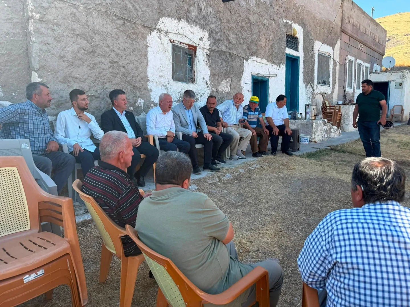 Hamurcu mahallemizde taziye ziyaretinde bulundu.