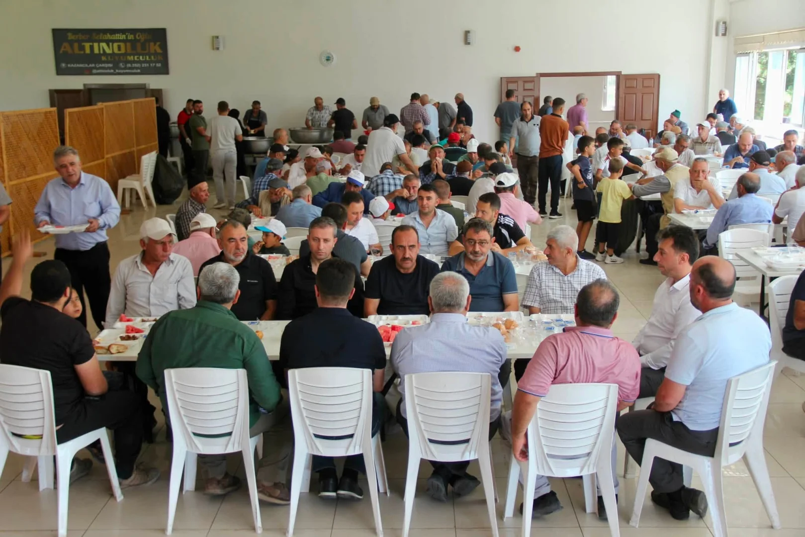 Vefat eden tüm geçmişlerimize rahmet dileriz.