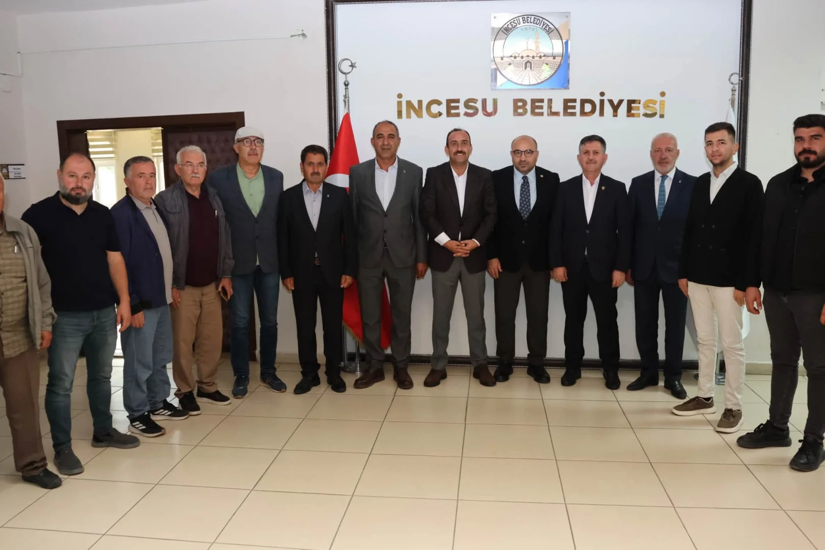 AK Parti Kahramanmaraş Milletvekilimiz Sn. Prof. Dr Mehmet ŞAHİN Türkiye Yüzyılı Buluşmaları kapsamında  Belediye Başkanımız Av. Mustafa İLMEK’i makamında ziyaret etti.