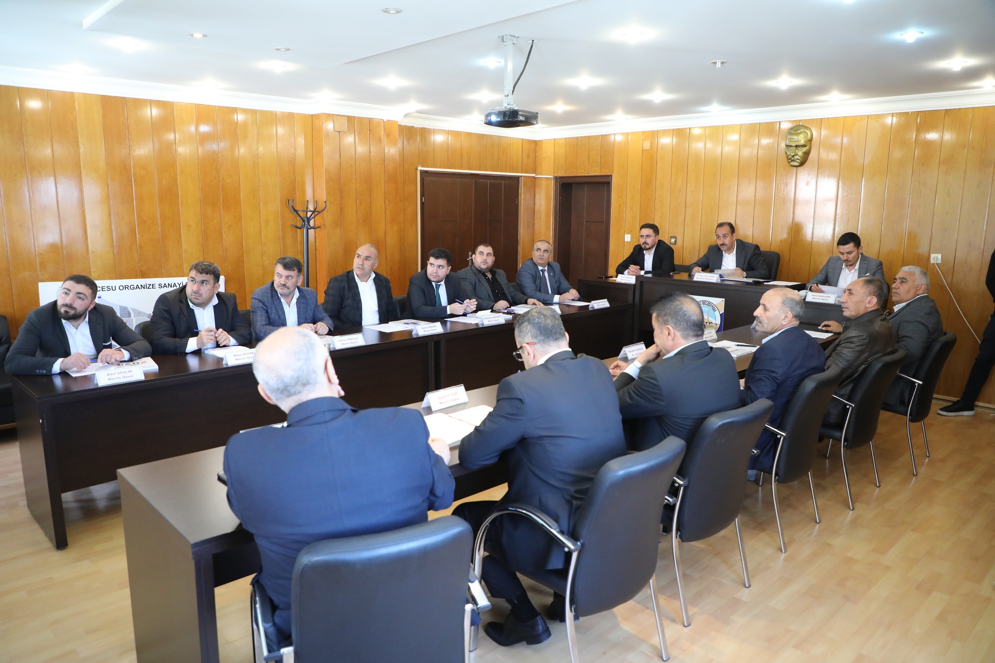 İncesu Belediyesi Nisan ayı meclis toplantısı Belediye Başkanımız Av. Mustafa İLMEK Başkanlığında yapıldı.