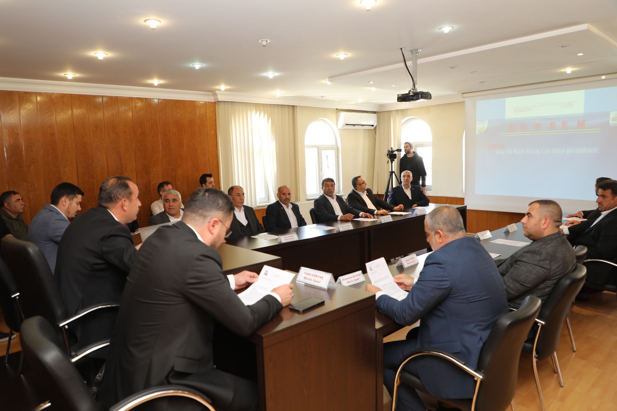 İncesu Belediyesi Mayıs ayı Meclis toplantısı Belediye Başkanımız Av. Mustafa İLMEK Başkanlığında yapıldı. 5 Asıl 2 ek gündem maddesinin karara bağlandığı meclis toplantısında alınan kararlar hayırlara vesile olsun.