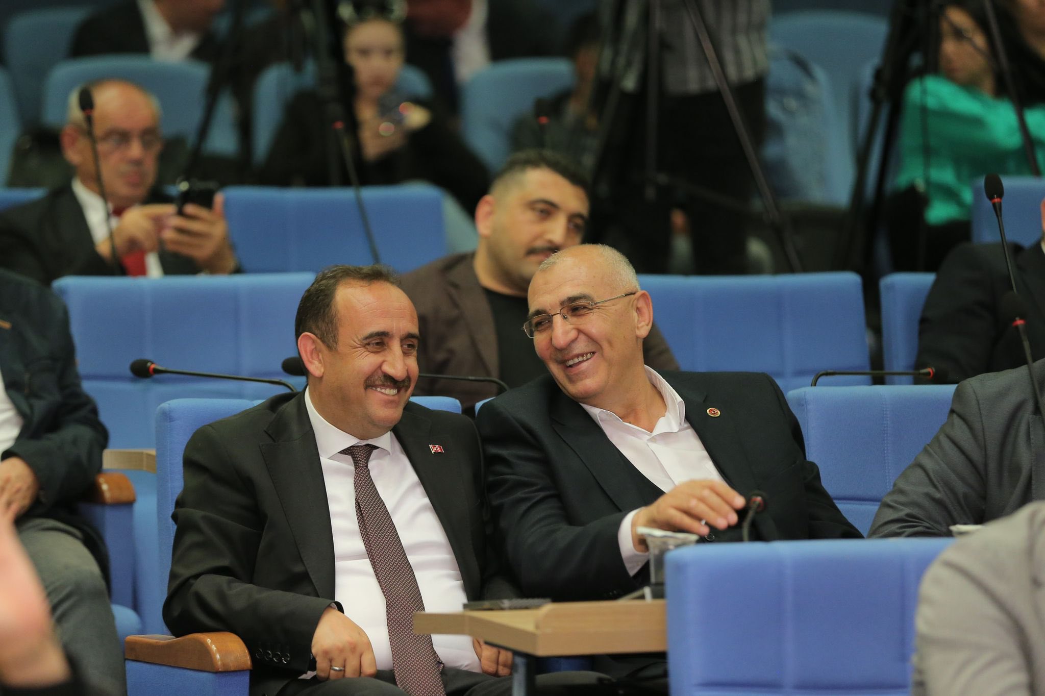 Belediye Başkanımız Av. Mustafa İLMEK Kayseri Büyükşehir Belediyesi Mayıs ayı meclis toplantısına katıldı. Alınan kararların ilçemize hayırlar getirmesini temenni ederiz.