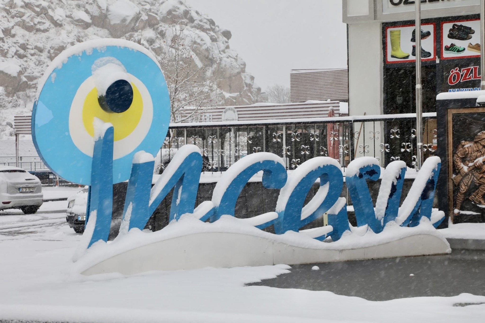 Her Haliyle Güzel Memleketim.