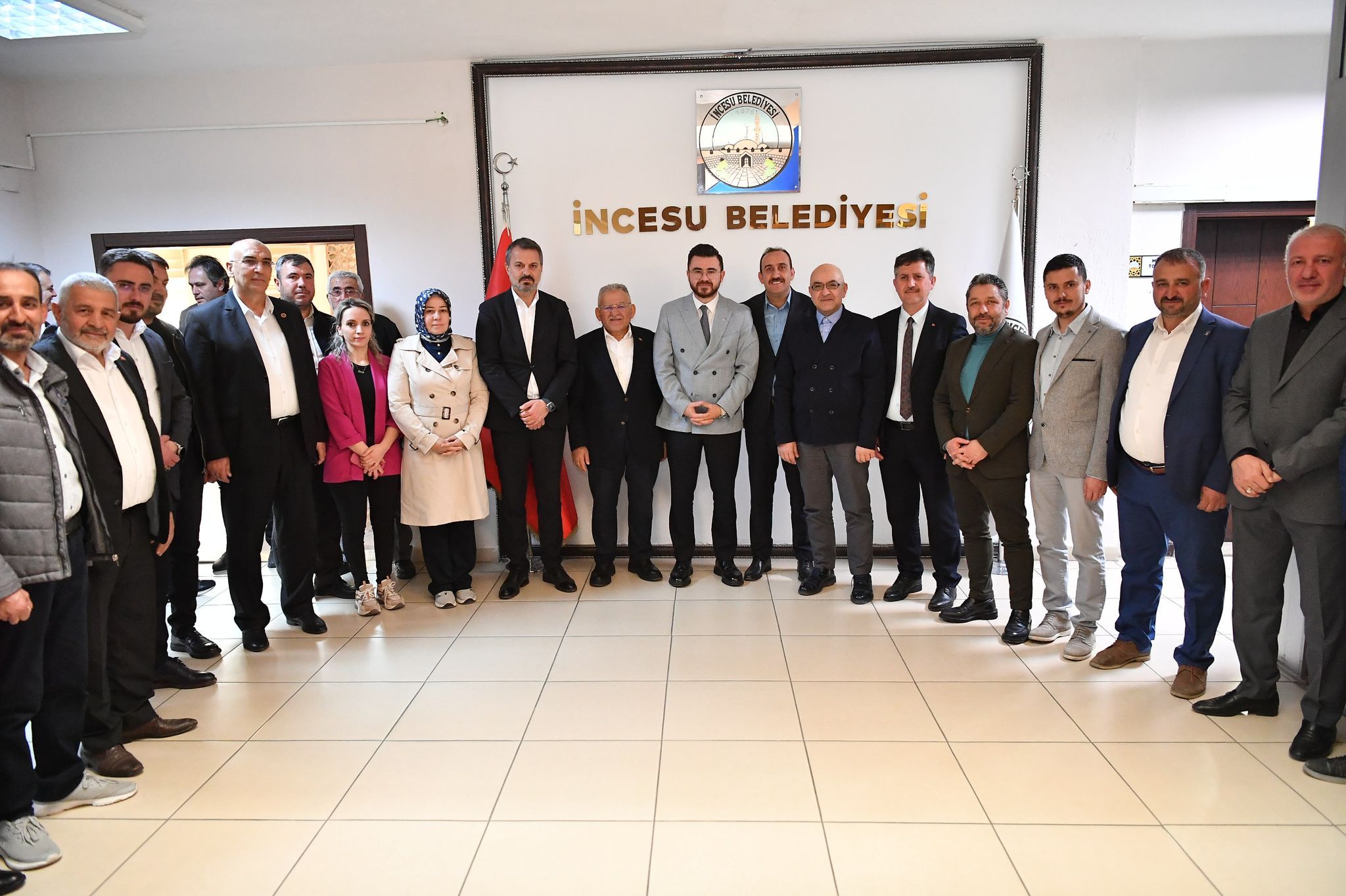 Kayseri Büyükşehir Belediye Başkanımız Sn. Memduh BÜYÜKKILIÇ, AK Parti Kayseri Milletvekilimiz Sn. Murat Cahit CINGI, AK Parti İl Başkanımız Sn. Hüseyin OKANDAN ve değerli yönetimi, AK Parti Kadın Kolları Başkanımız Sn. Meral KOŞAR, AK Parti Gençlik Kolla